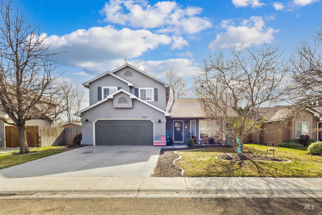 2217 E Kara Anne Ave, Nampa, ID 83686 Main Photo