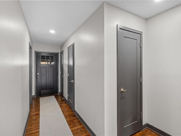 5736 W 97th Street, Overland Park, KS 66251