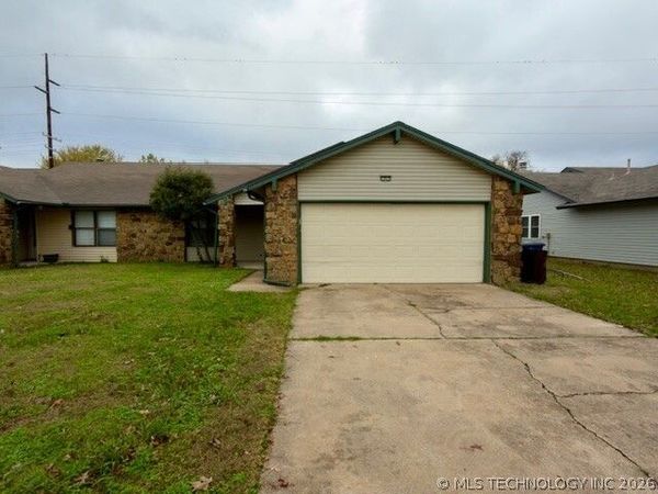 1907 E 66th Place, Tulsa, OK 74136