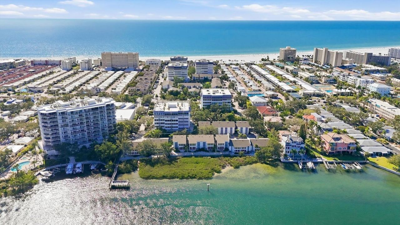 1200 E Peppertree Lane , Unit 307, Sarasota, FL 34242 Photo