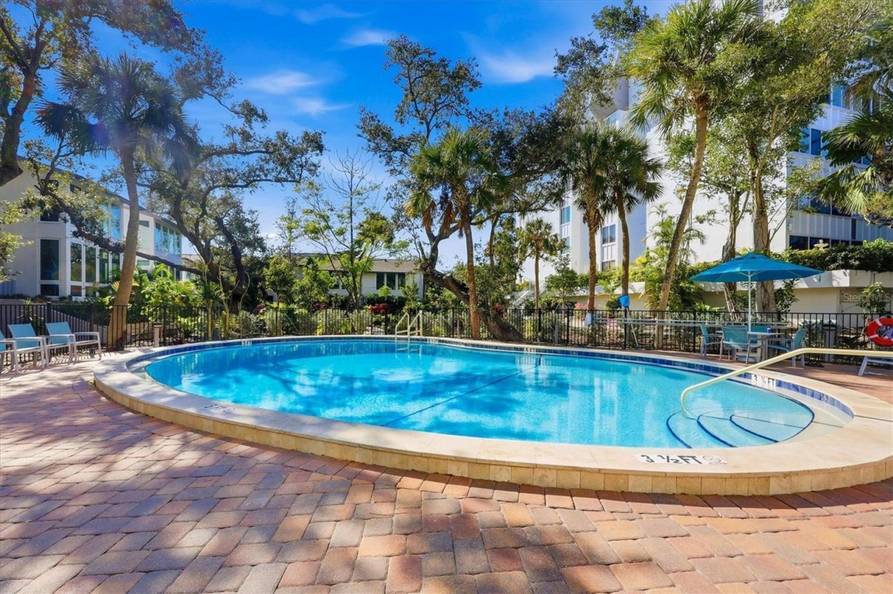 1200 E Peppertree Lane , Unit 307, Sarasota, FL 34242 Photo