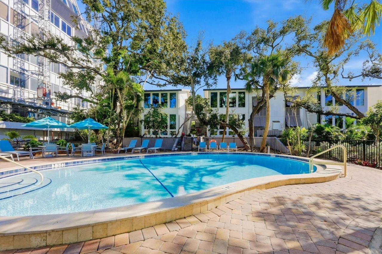 1200 E Peppertree Lane , Unit 307, Sarasota, FL 34242 Photo