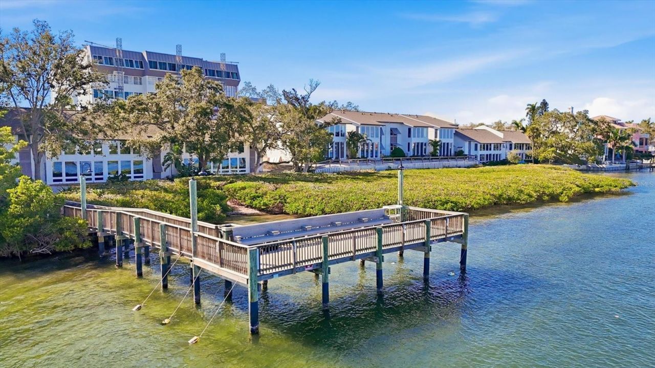 1200 E Peppertree Lane , Unit 307, Sarasota, FL 34242 Photo