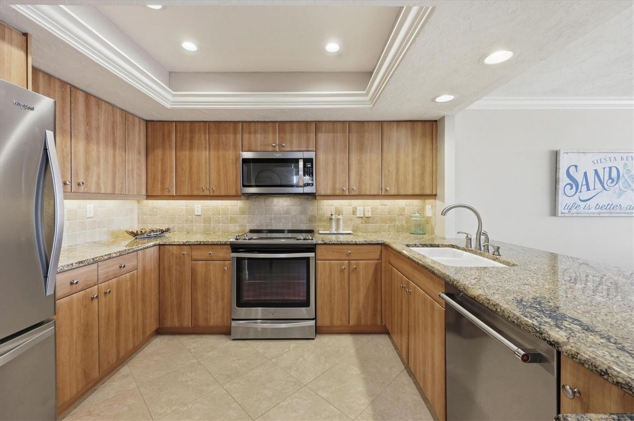 1200 E Peppertree Lane , Unit 307, Sarasota, FL 34242 Photo