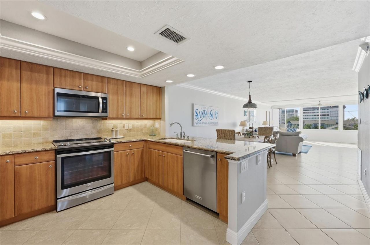 1200 E Peppertree Lane , Unit 307, Sarasota, FL 34242 Photo