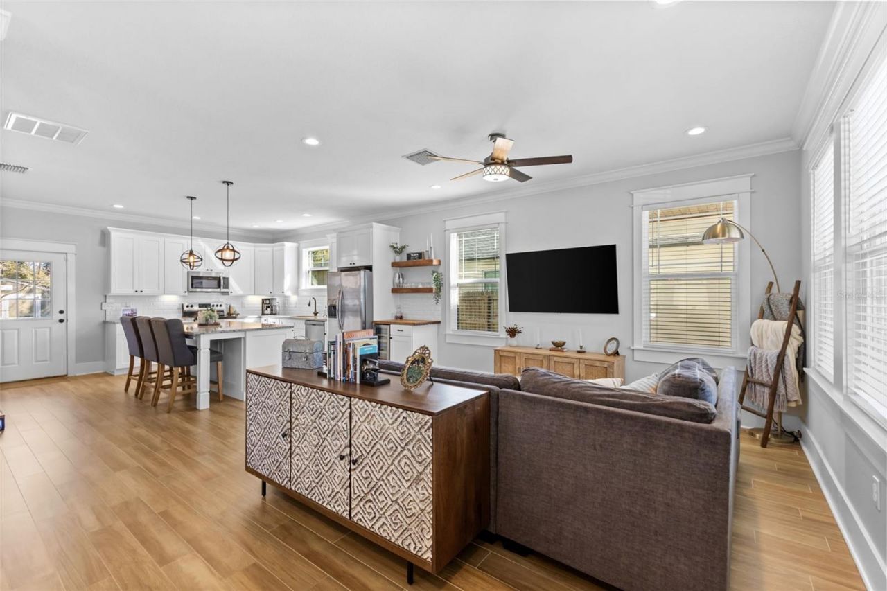 1506 E Knollwood Street, Tampa, FL 33610 Photo