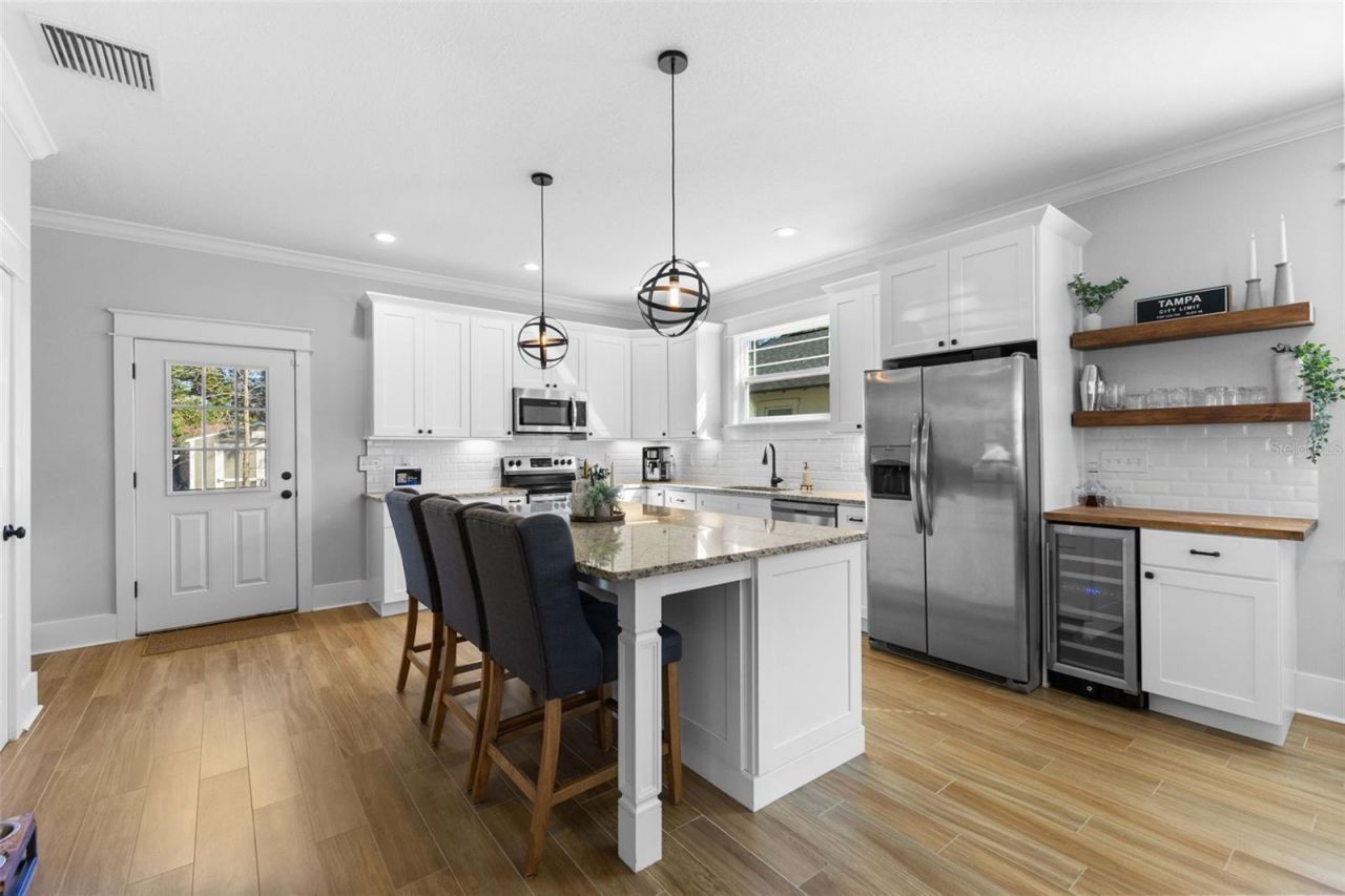 1506 E Knollwood Street, Tampa, FL 33610 Photo