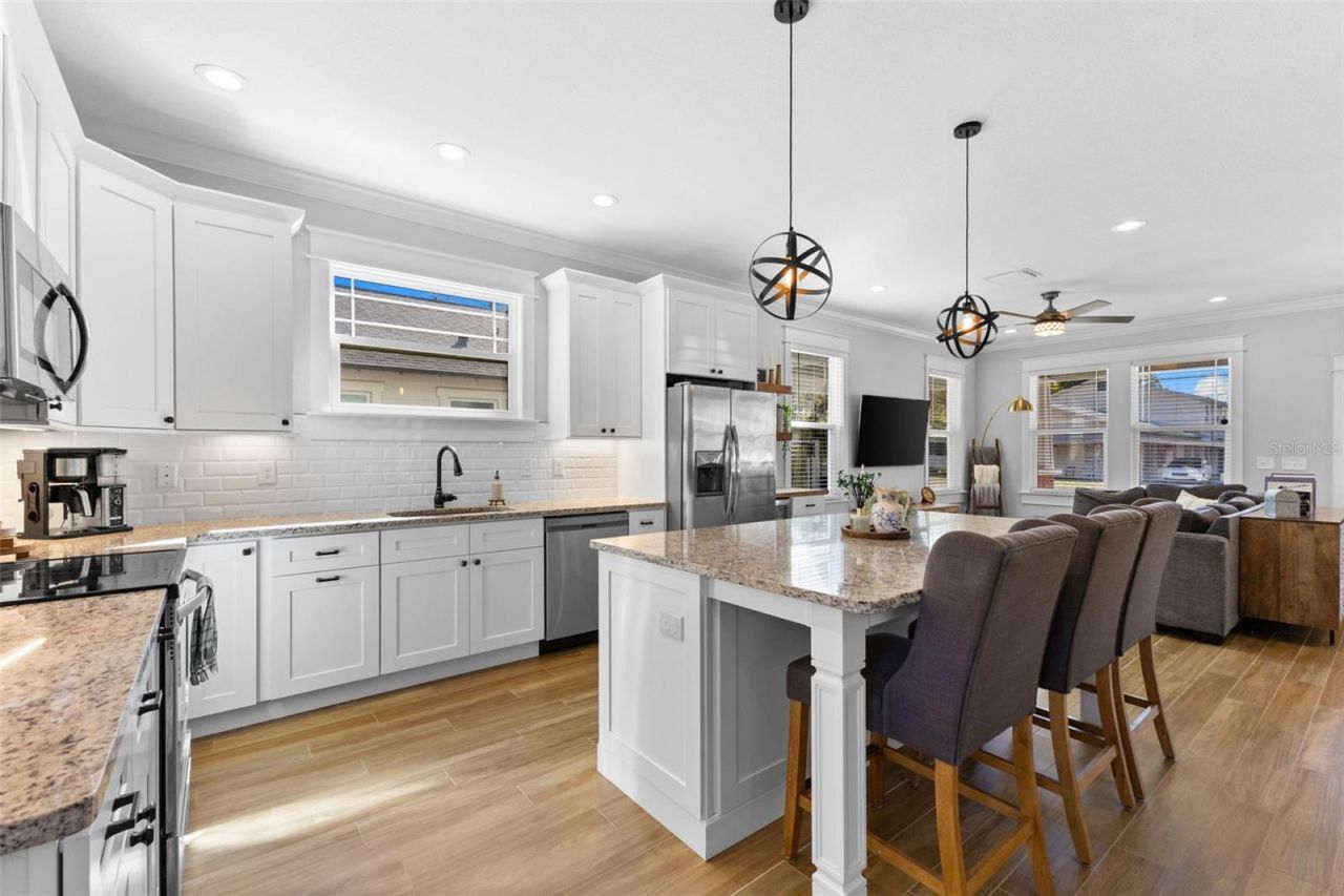 1506 E Knollwood Street, Tampa, FL 33610 Photo