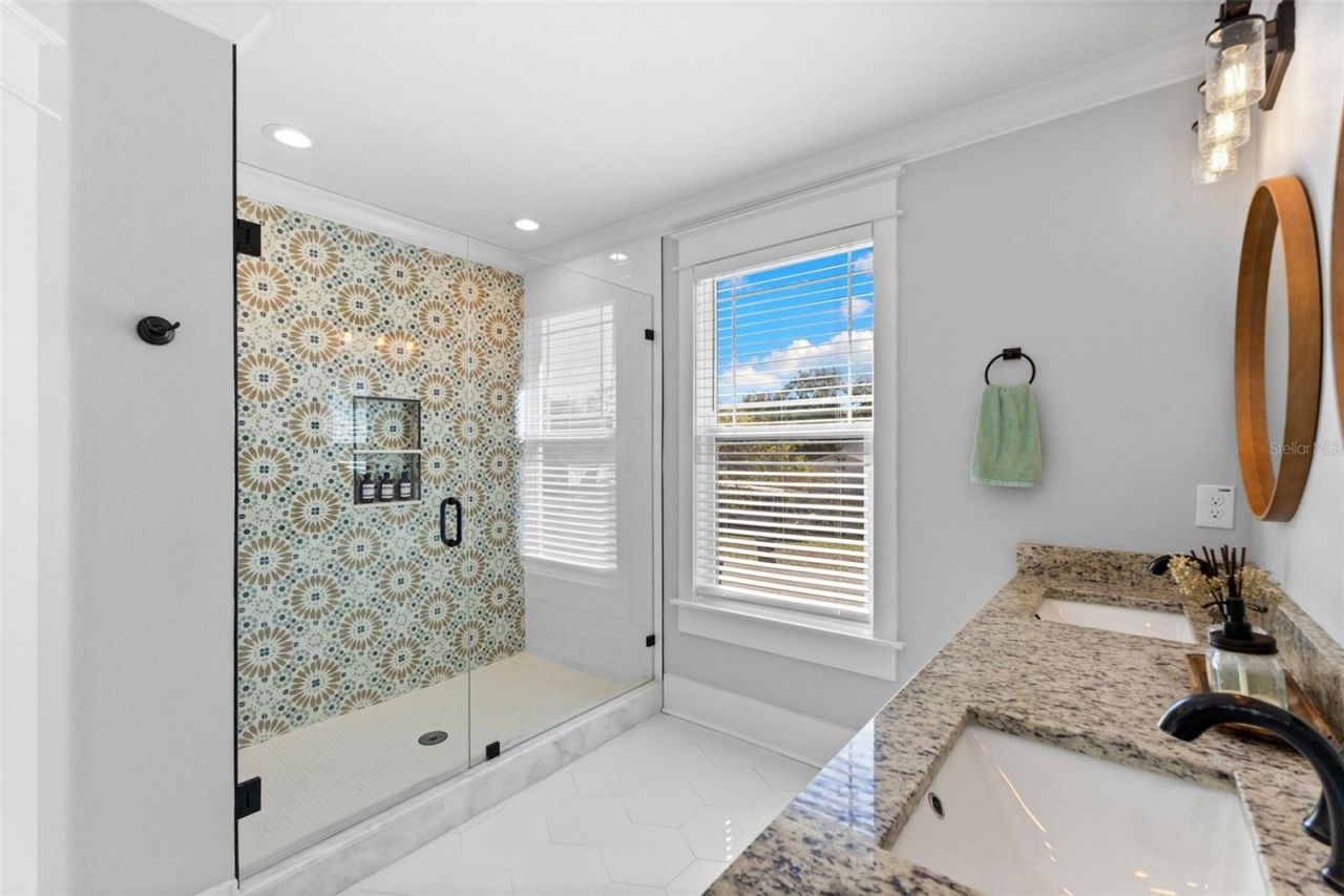 1506 E Knollwood Street, Tampa, FL 33610 Photo