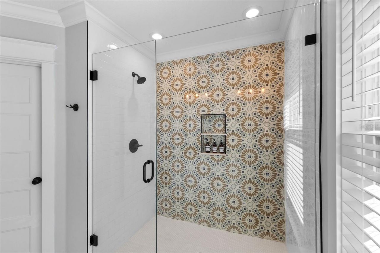 1506 E Knollwood Street, Tampa, FL 33610 Photo