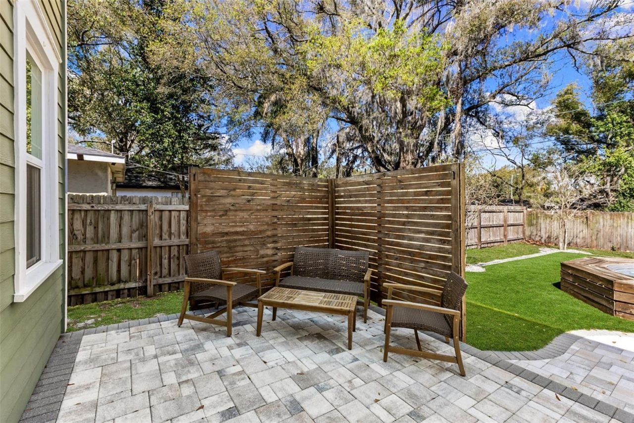 1506 E Knollwood Street, Tampa, FL 33610 Photo