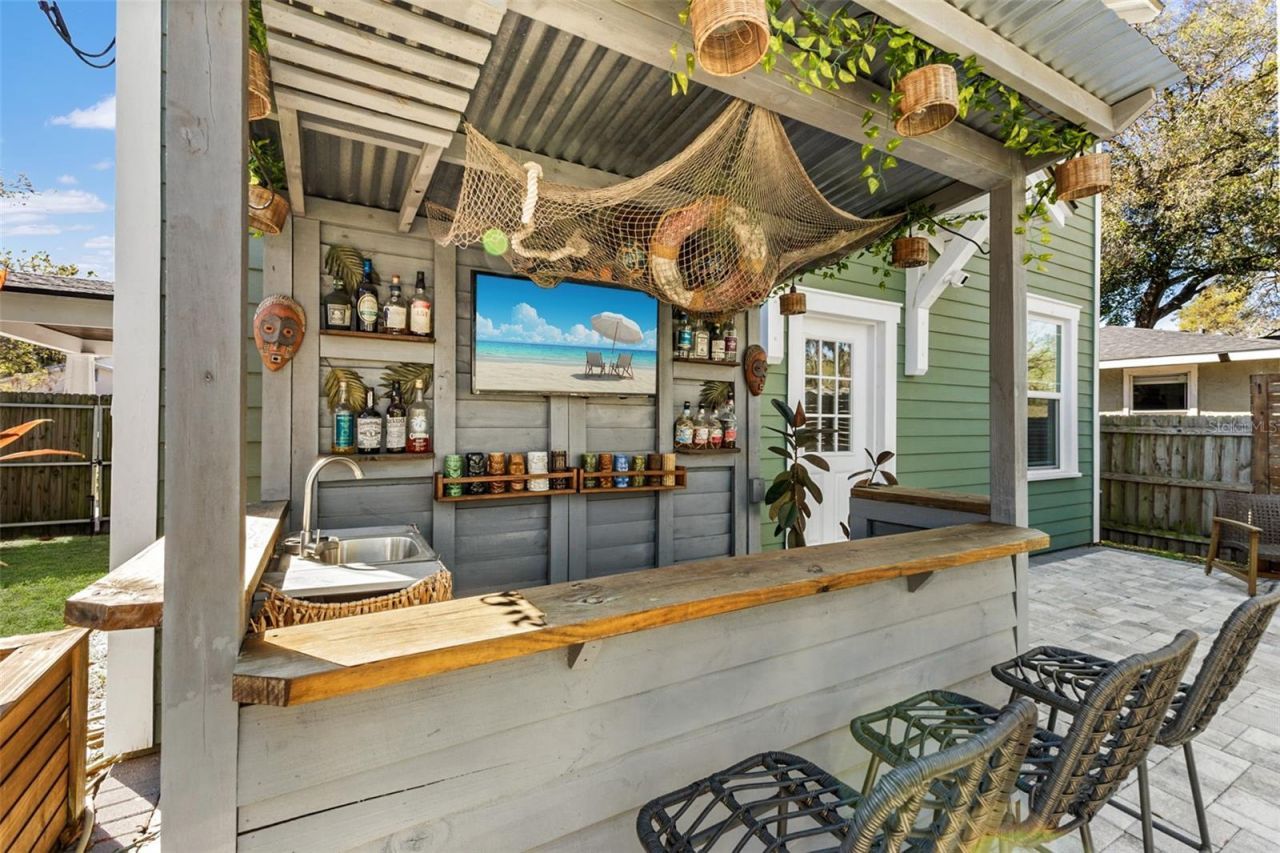 1506 E Knollwood Street, Tampa, FL 33610 Photo