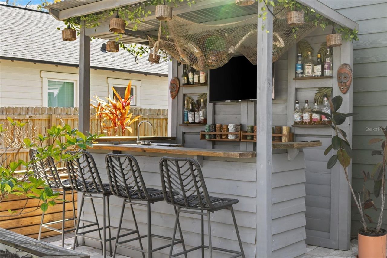 1506 E Knollwood Street, Tampa, FL 33610 Photo