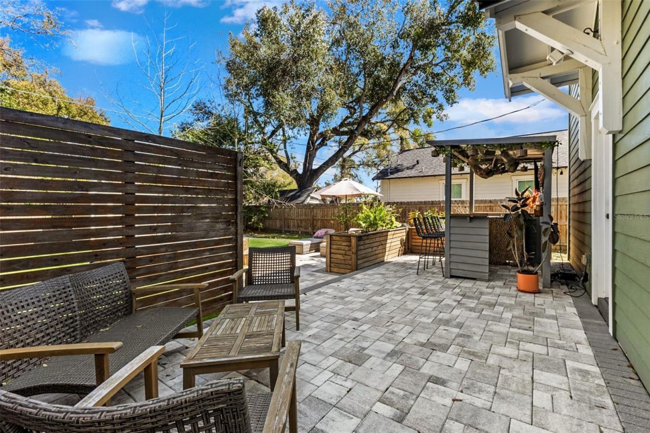 1506 E Knollwood Street, Tampa, FL 33610 Photo