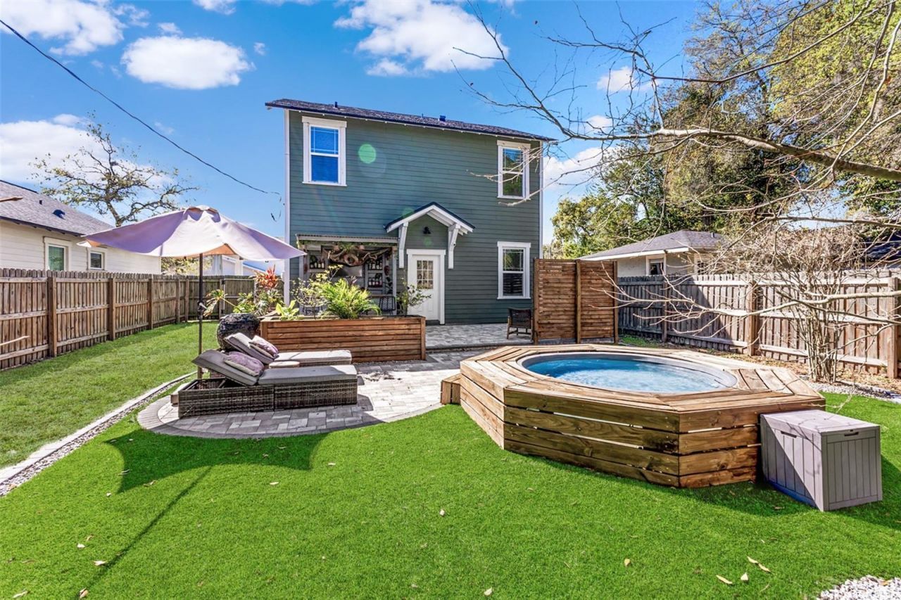 1506 E Knollwood Street, Tampa, FL 33610 Photo