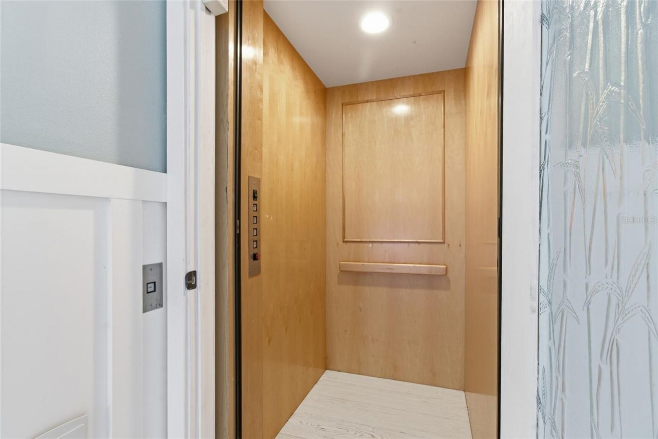 2502 Avenue B, Bradenton Beach, FL 34217 Photo