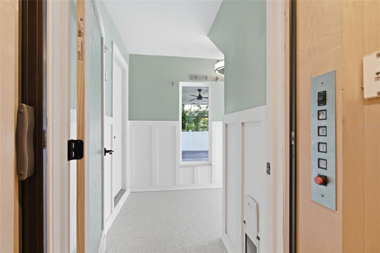 2502 Avenue B, Bradenton Beach, FL 34217 Photo