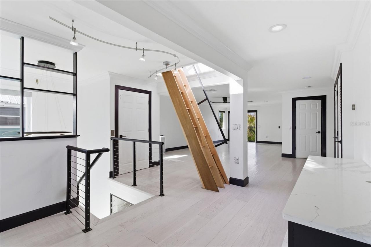 2502 Avenue B, Bradenton Beach, FL 34217 Photo