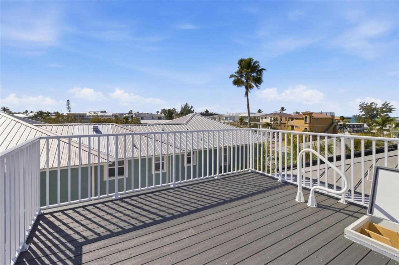 2502 Avenue B, Bradenton Beach, FL 34217 Photo