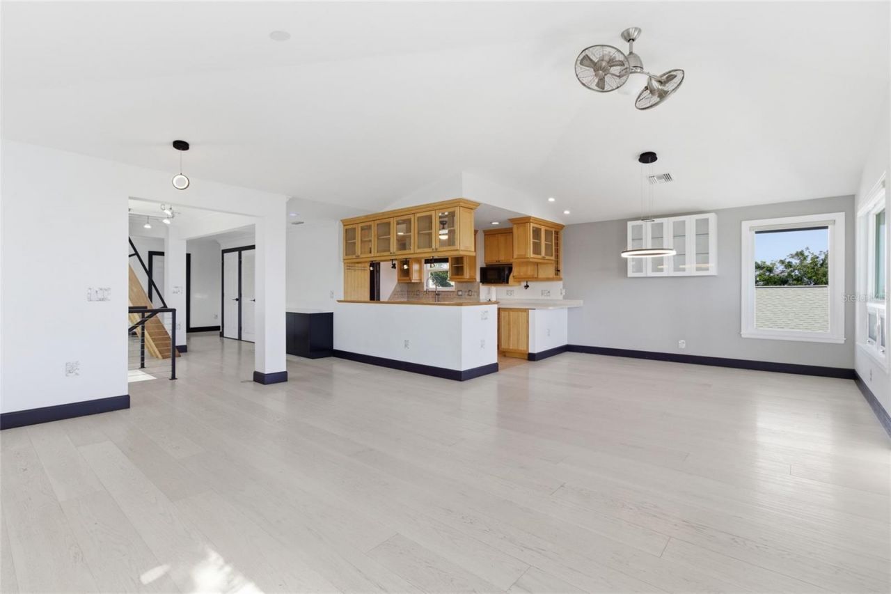 2502 Avenue B, Bradenton Beach, FL 34217 Photo