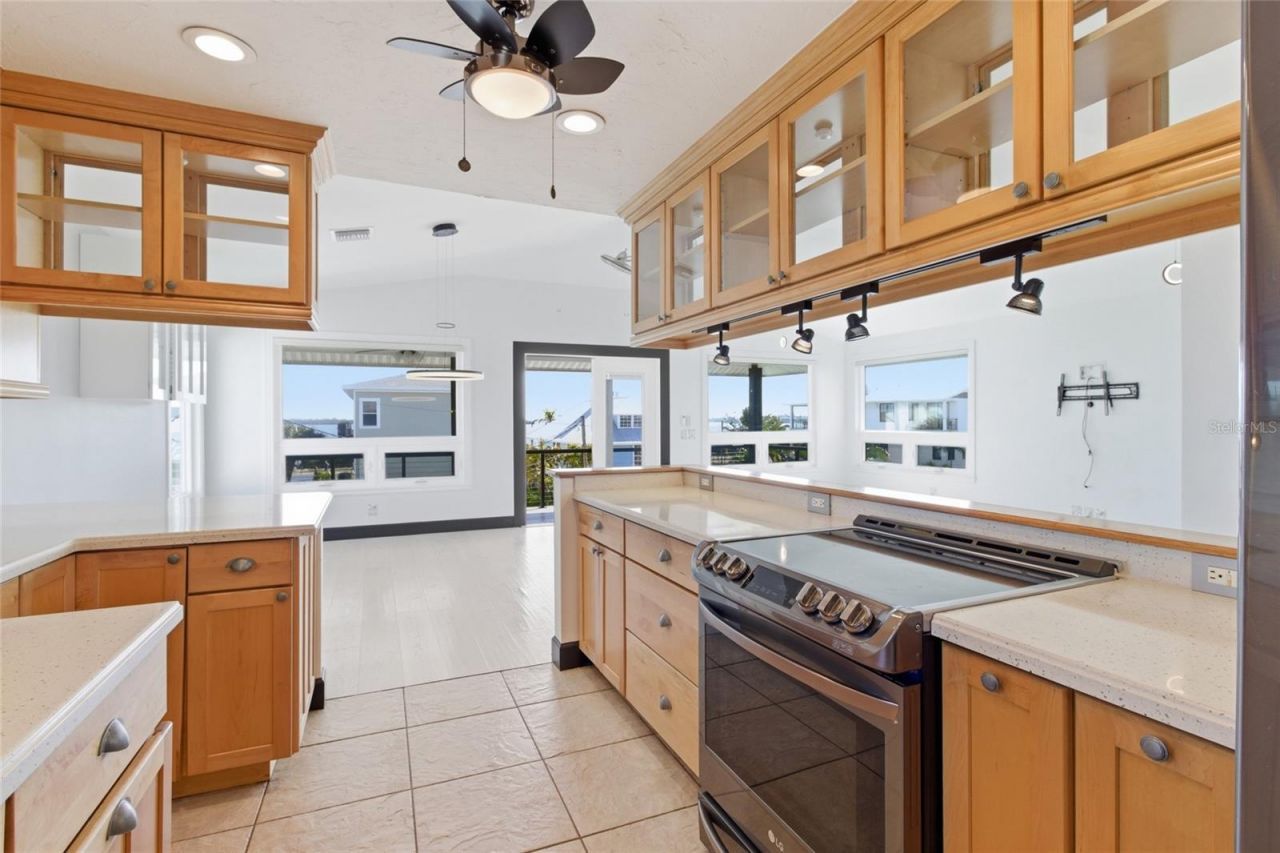 2502 Avenue B, Bradenton Beach, FL 34217 Photo