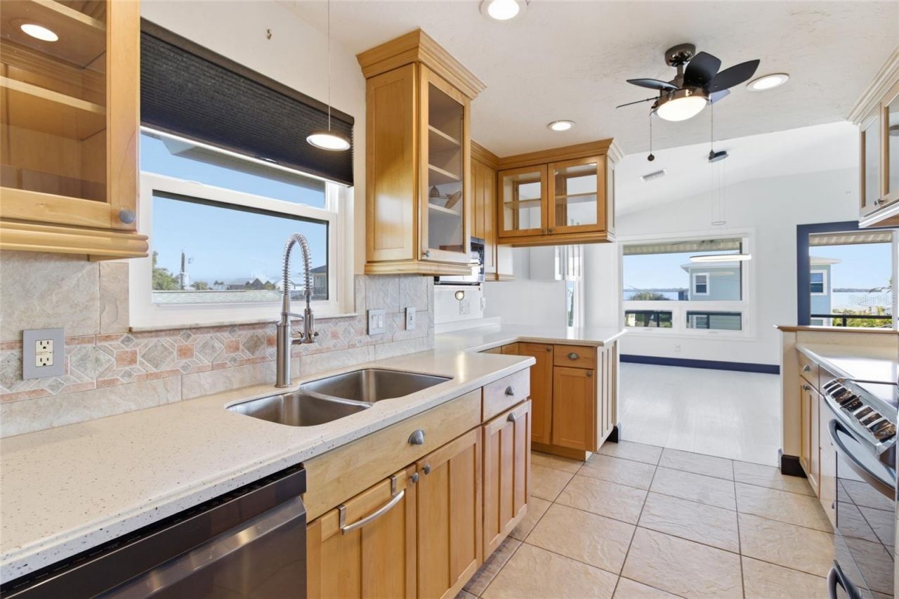 2502 Avenue B, Bradenton Beach, FL 34217 Photo