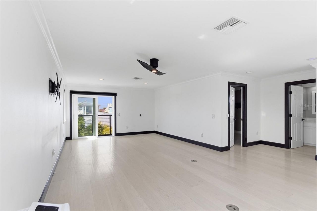 2502 Avenue B, Bradenton Beach, FL 34217 Photo