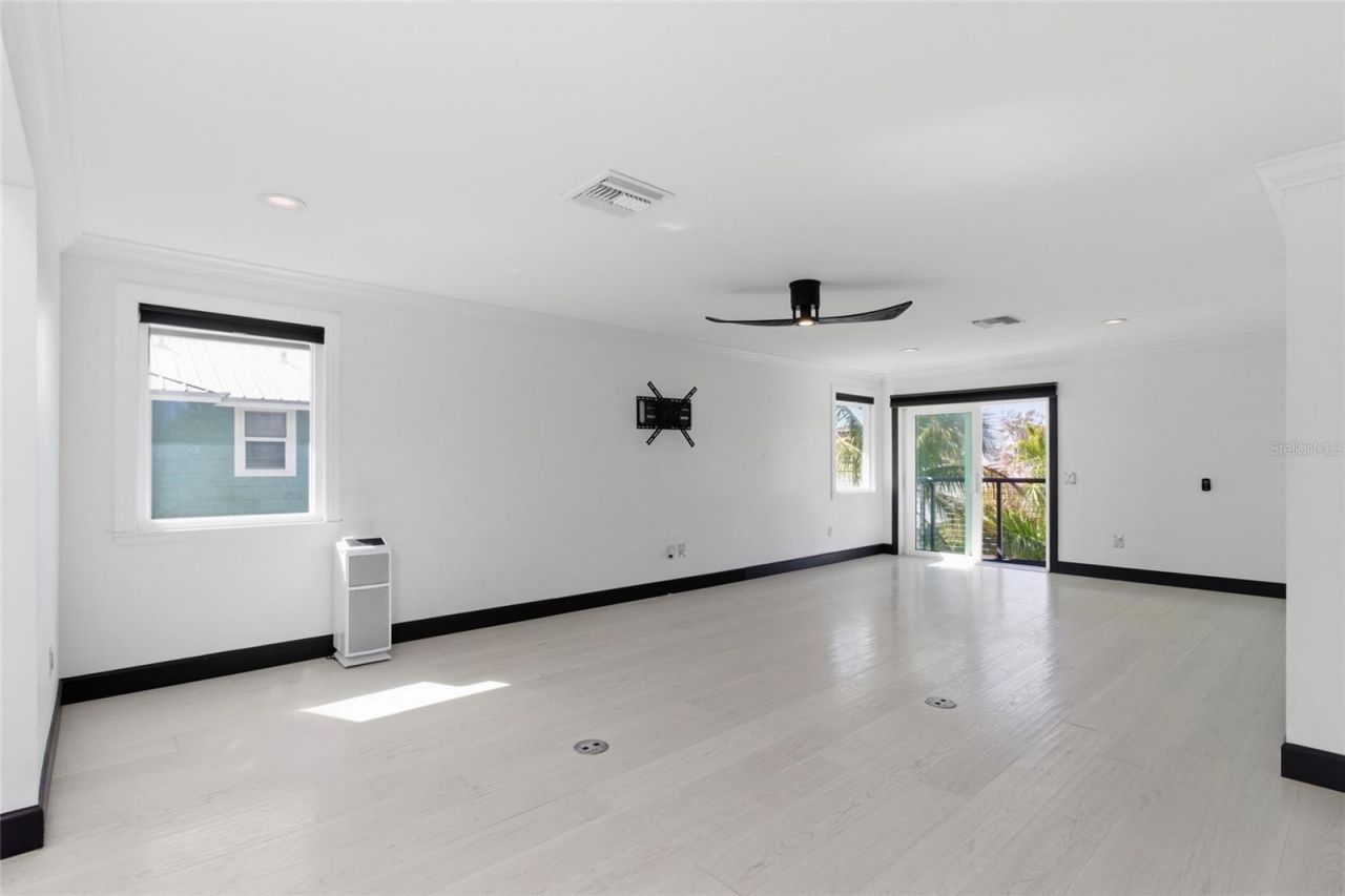 2502 Avenue B, Bradenton Beach, FL 34217 Photo