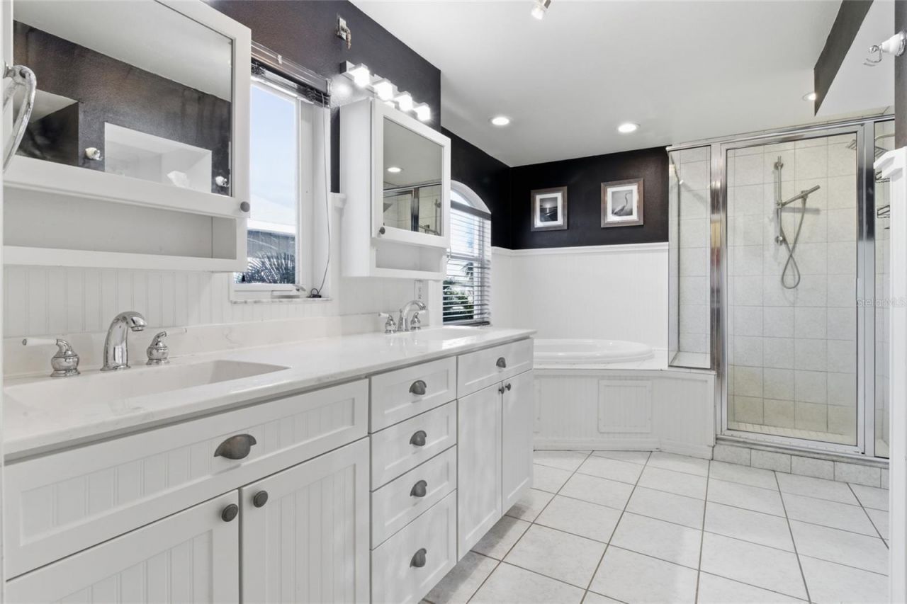 2502 Avenue B, Bradenton Beach, FL 34217 Photo