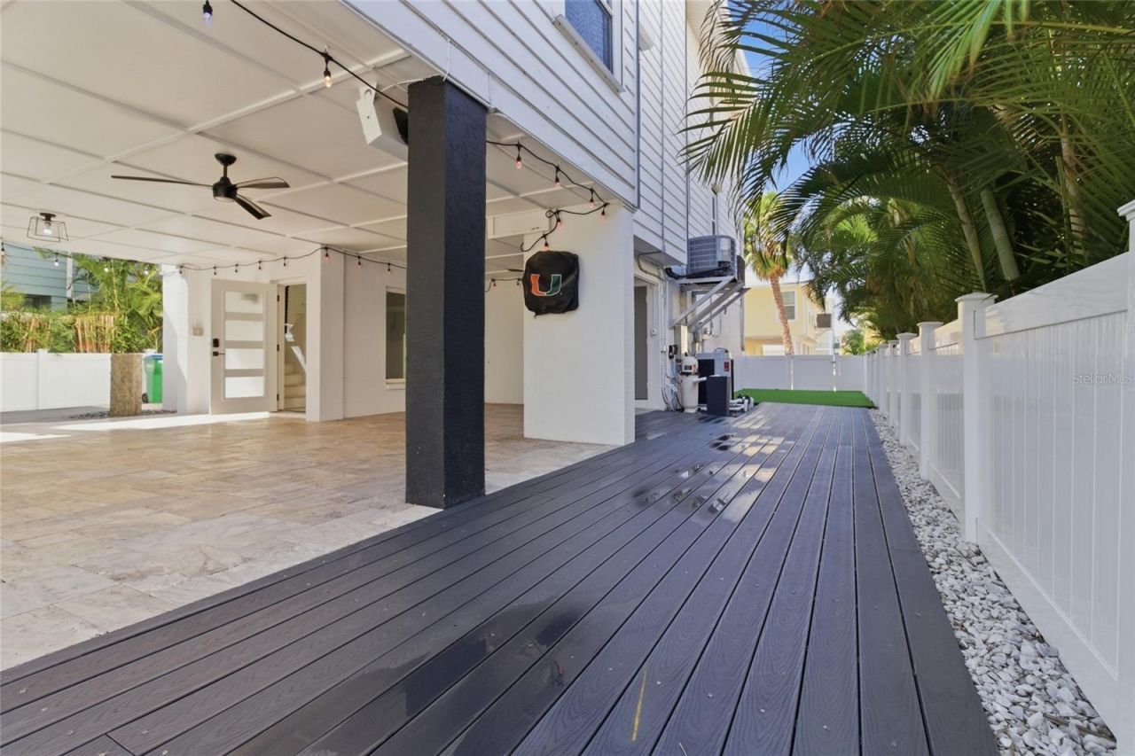 2502 Avenue B, Bradenton Beach, FL 34217 Photo