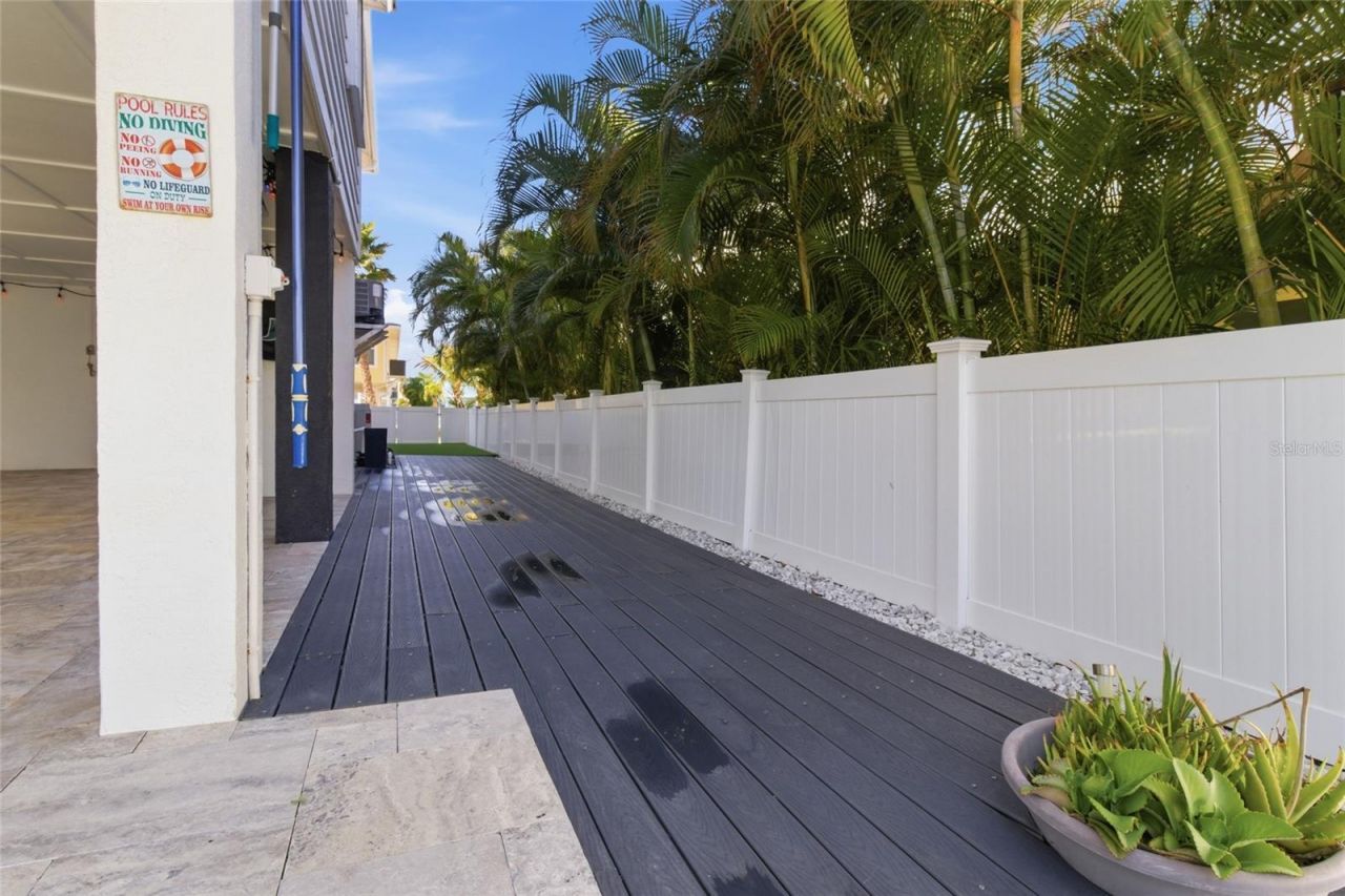 2502 Avenue B, Bradenton Beach, FL 34217 Photo