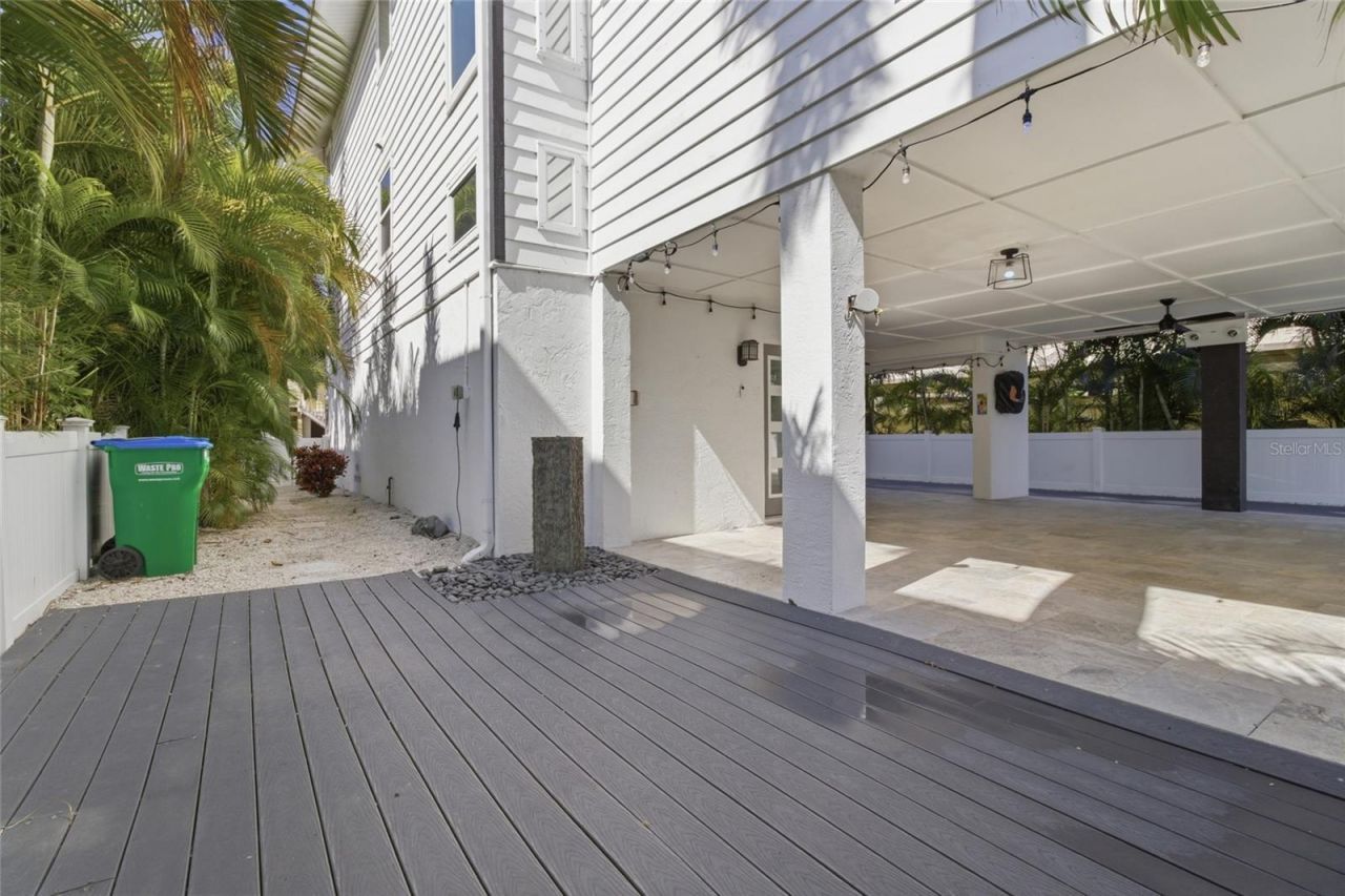 2502 Avenue B, Bradenton Beach, FL 34217 Photo