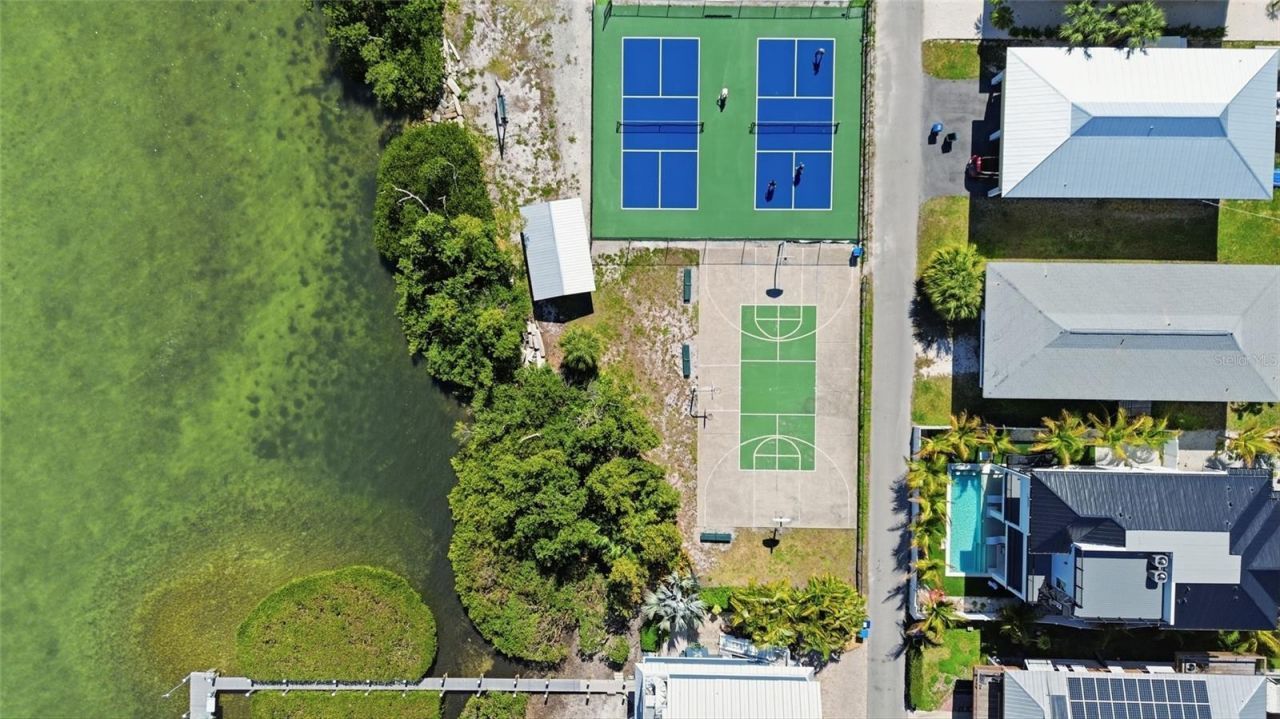 2502 Avenue B, Bradenton Beach, FL 34217 Photo