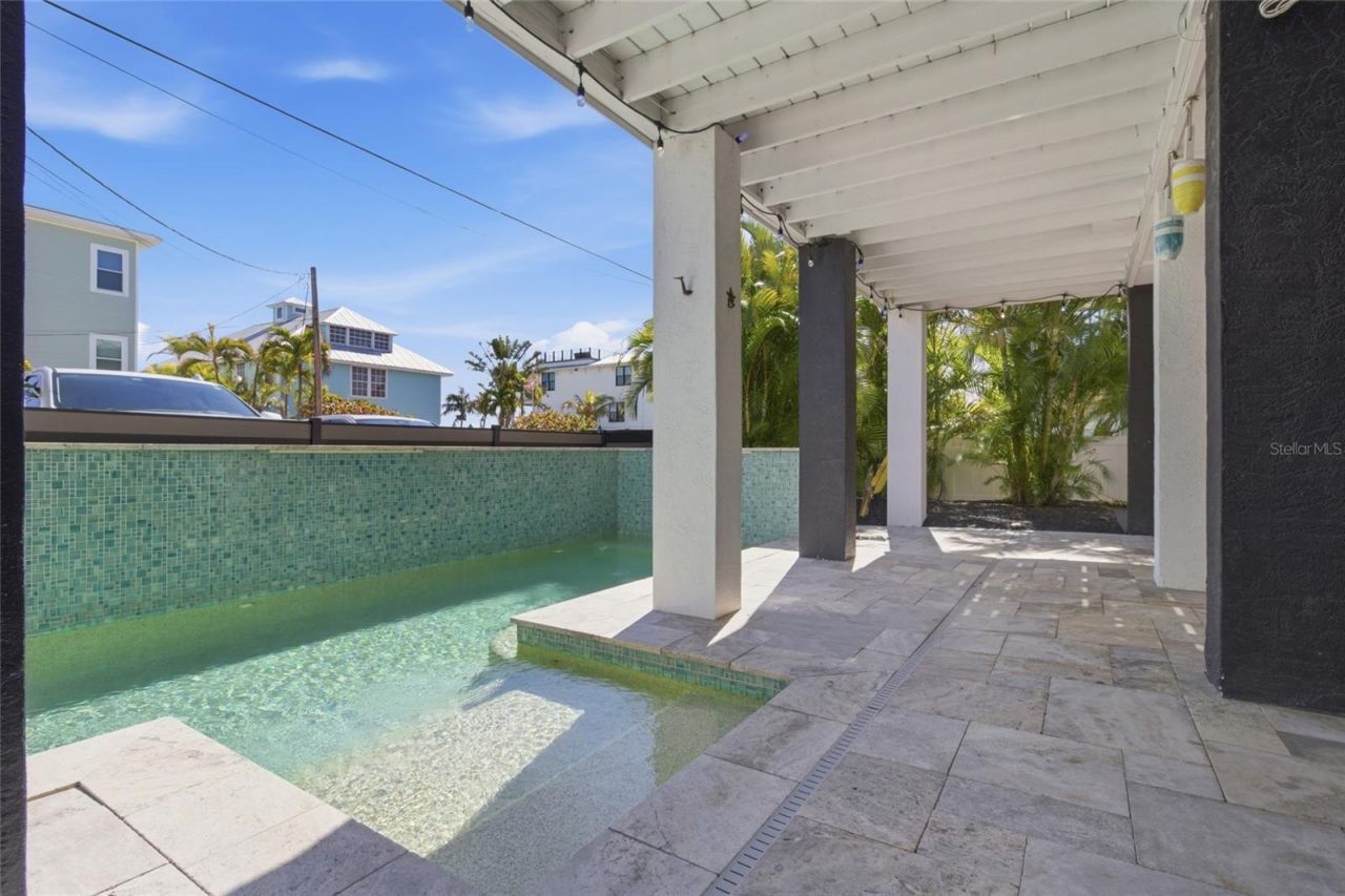 2502 Avenue B, Bradenton Beach, FL 34217 Photo