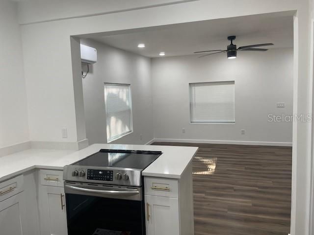 1157 Highland Court N, Saint Petersburg, FL 33701 Photo