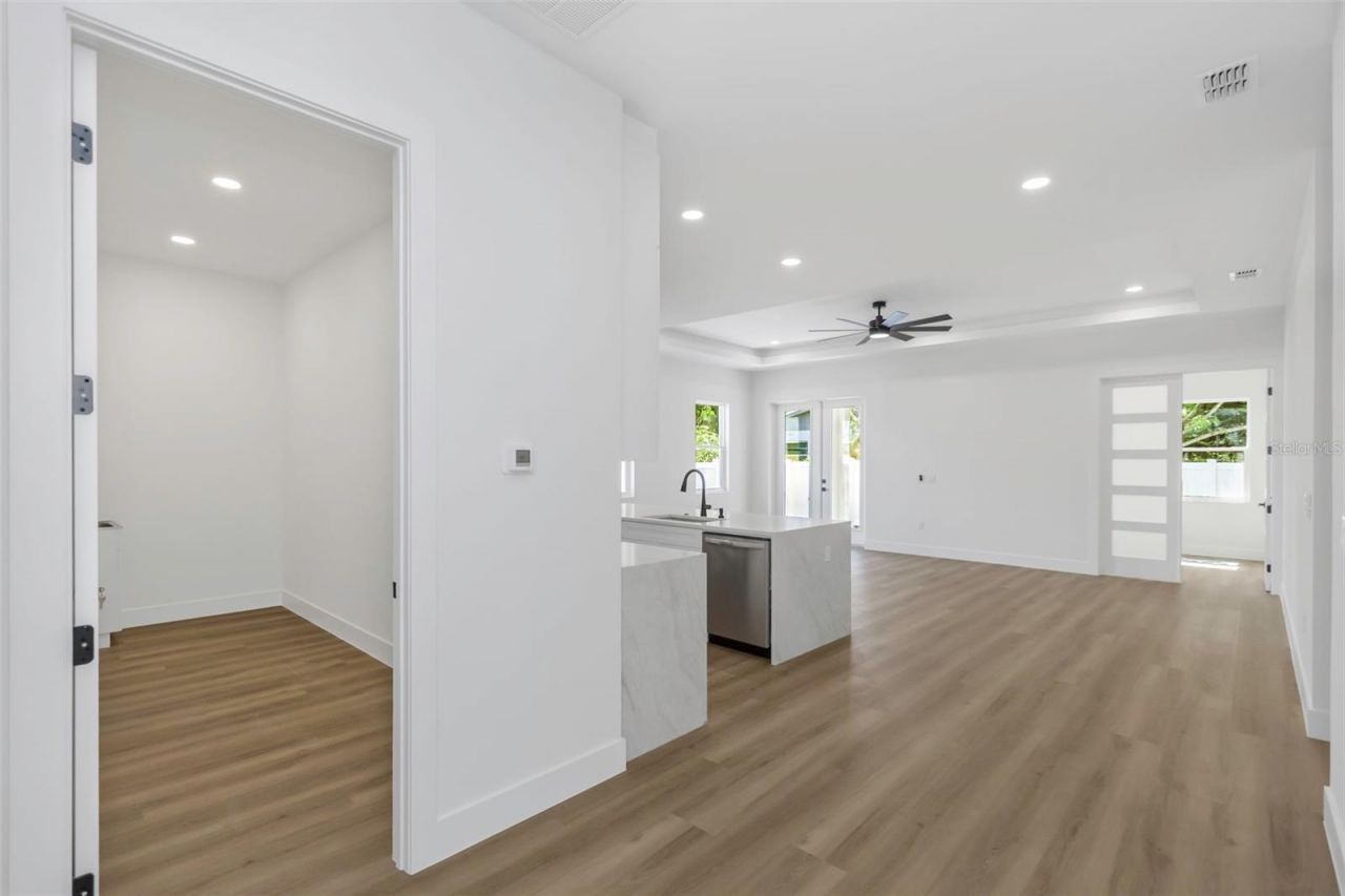 4403 43rd Street N, Saint Petersburg, FL 33714 Photo