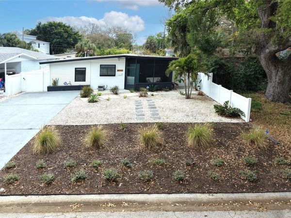 8042 36TH AVENUE N, ST PETERSBURG, FL 33710