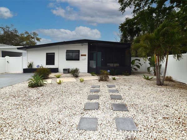 8042 36TH AVENUE N, ST PETERSBURG, FL 33710