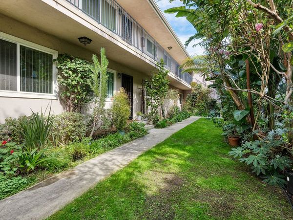 1517 Harvard Street, Unit 3, Santa Monica, CA 90404