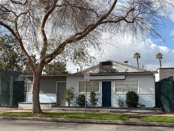 3323 Lime Avenue, Signal Hill, CA 90755