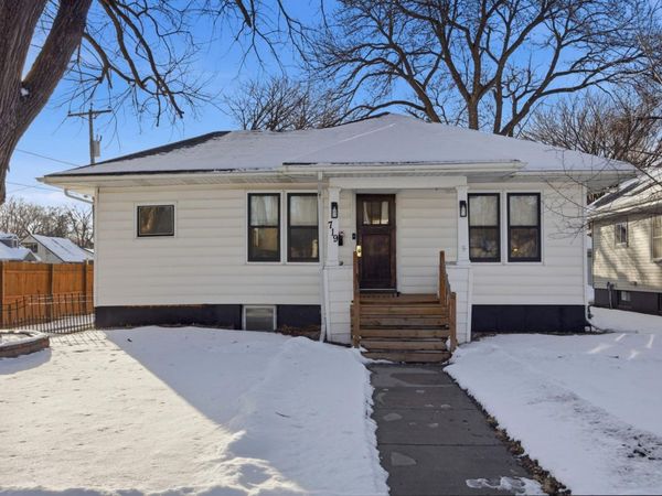 719 15th Street S, Fargo, ND 58103