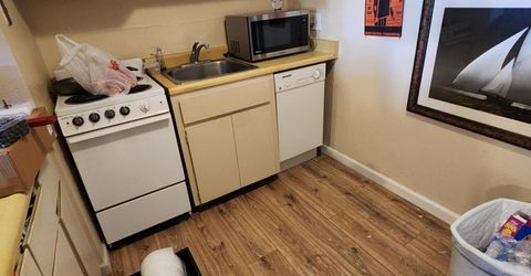 2450 Lymbery Street, Unit APT 211, Reno, NV 89509 Photo