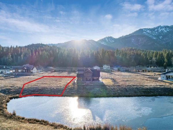 38 Singing Springs Way, Garden Valley, ID 83622