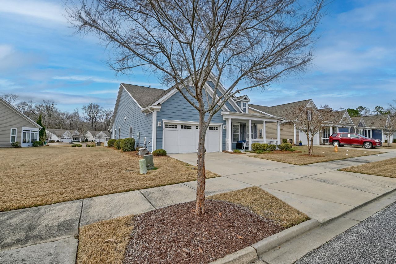 2077 Barn Swallow Road Photo 12