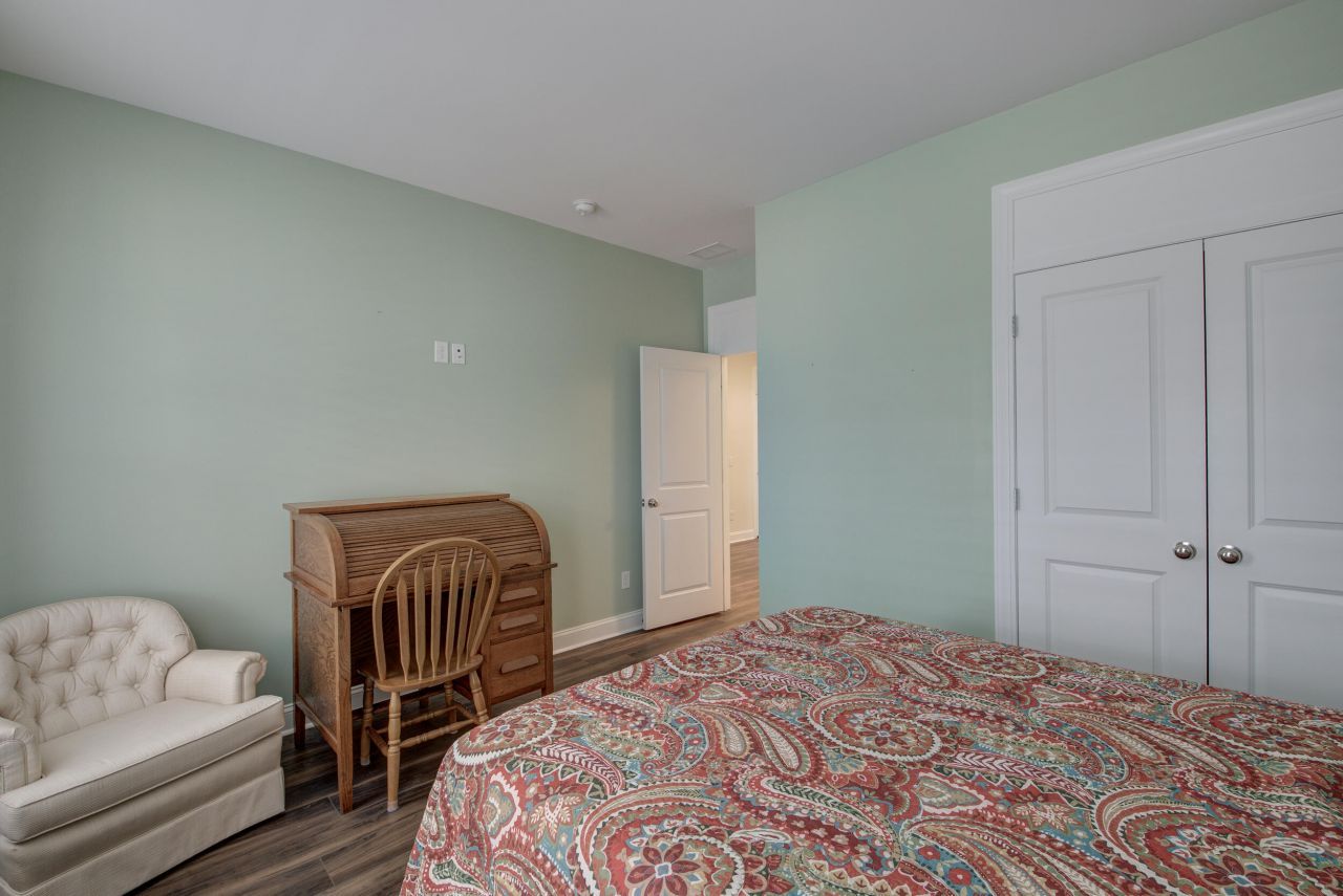 2077 Barn Swallow Road Photo 23