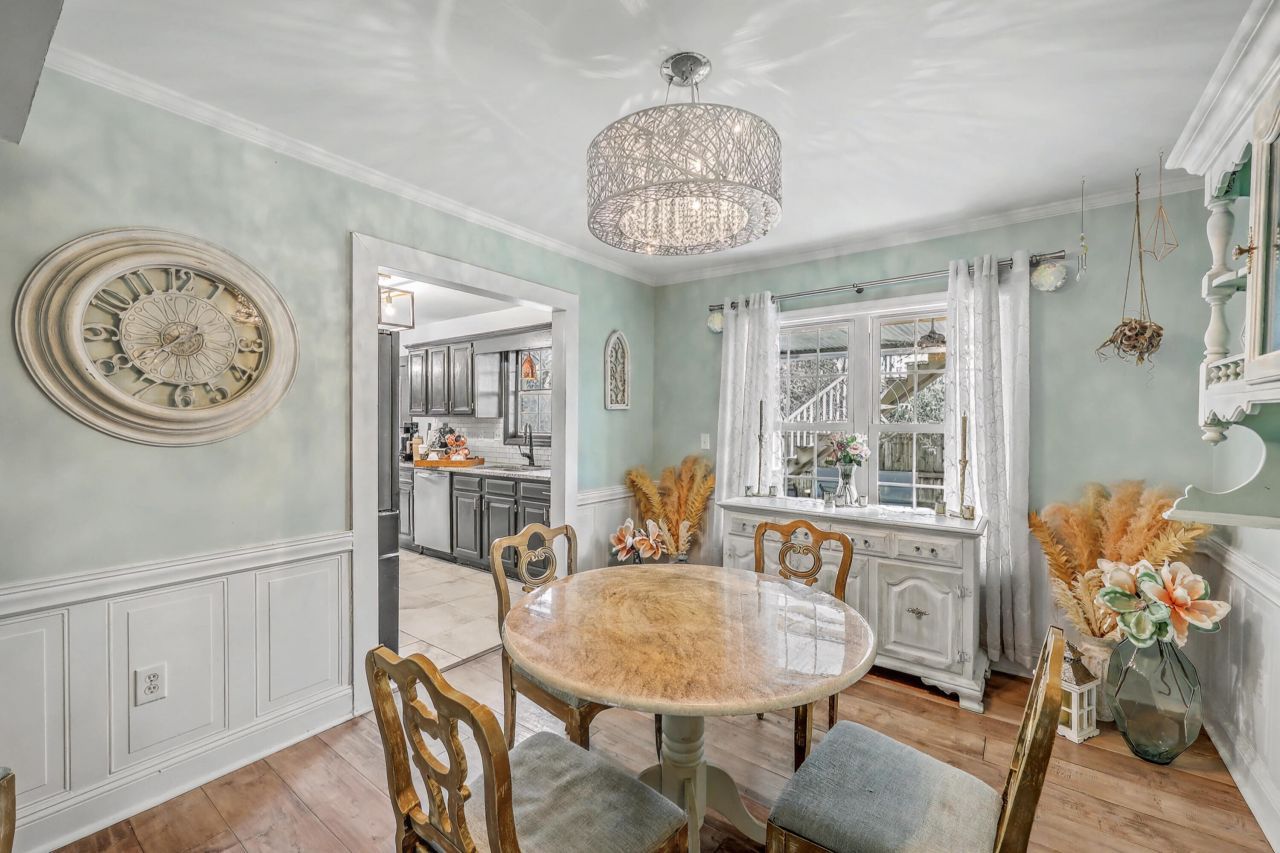 1590 Wabeek Way Photo 10