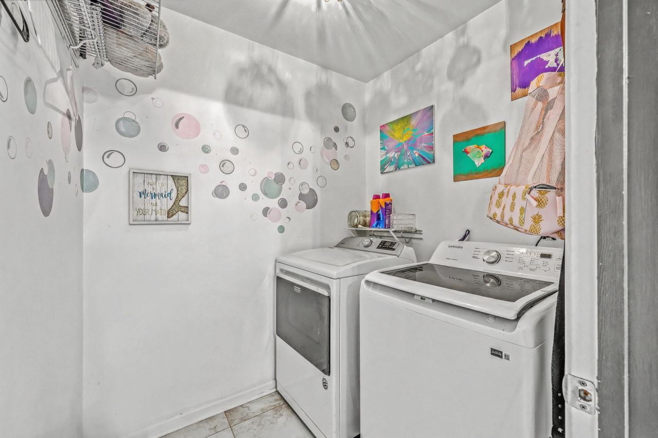 1590 Wabeek Way Photo 16