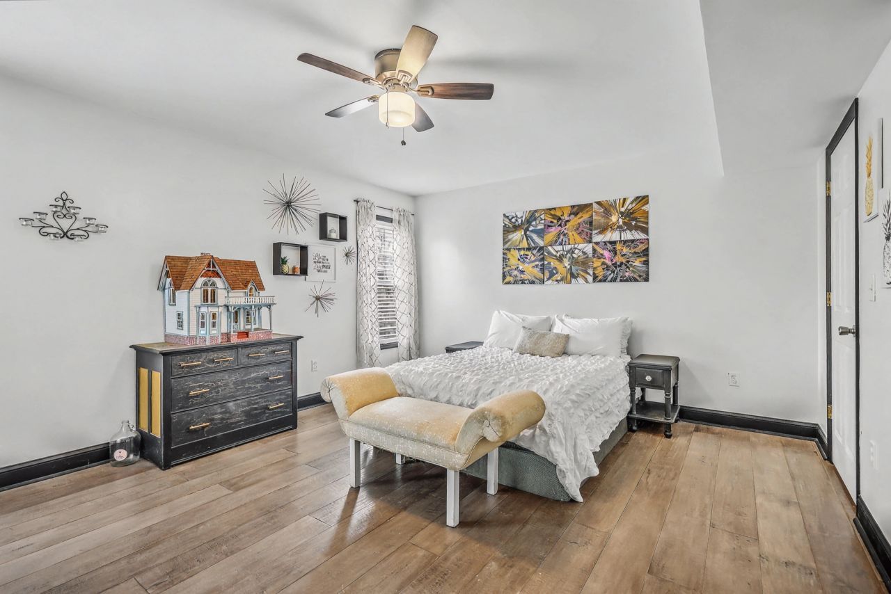 1590 Wabeek Way Photo 21