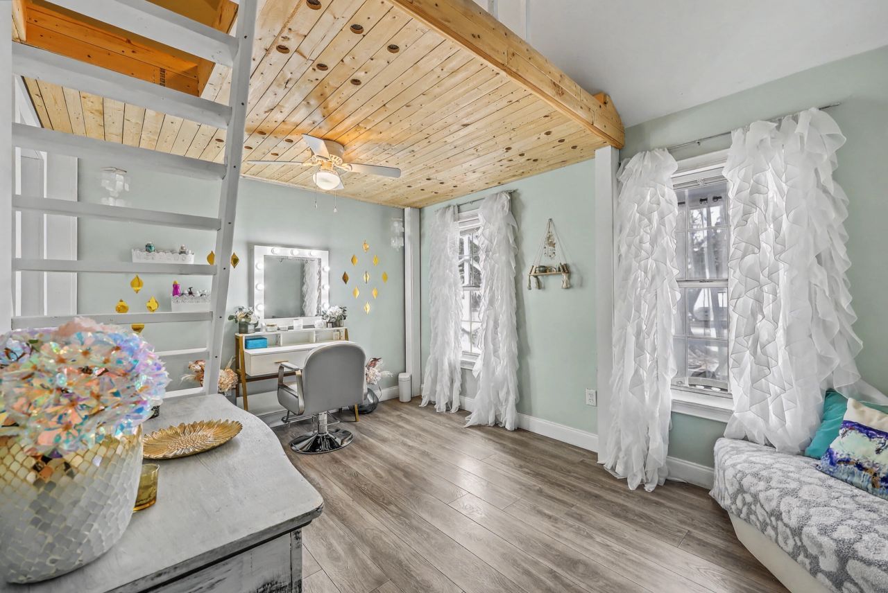 1590 Wabeek Way Photo 24