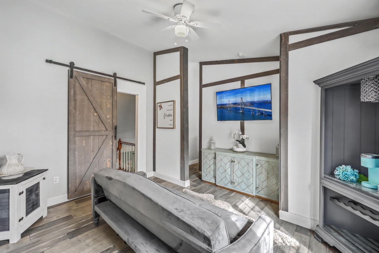 1590 Wabeek Way Photo 29